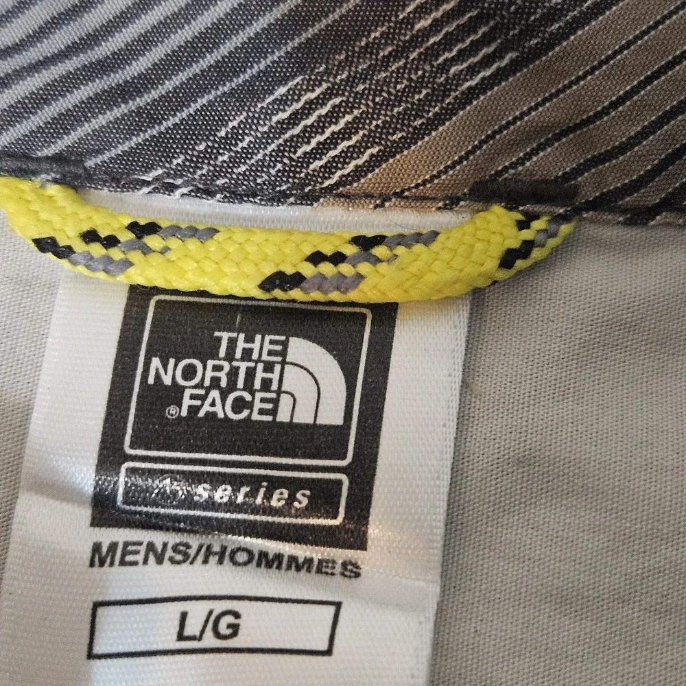 North Face Shirt Men's L‎ Cream/Blue Long Sleeve Lightweight Button Up Pocket